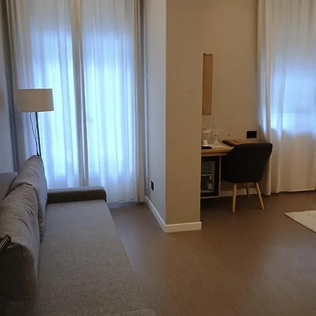 Hotel Emilia Lux