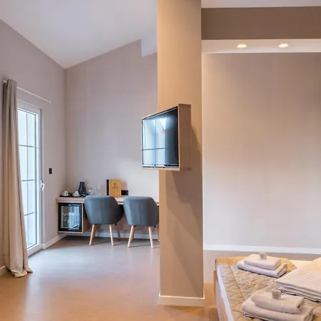 Emilia Lux Hotel