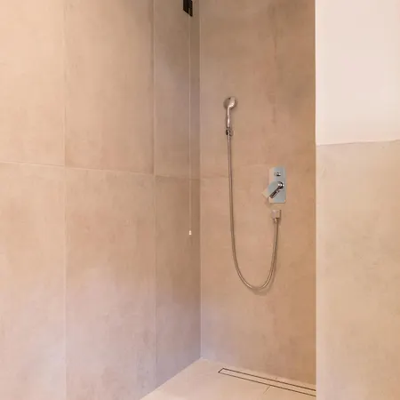 Hotel Emilia Lux