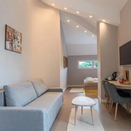 Hotel Emilia Lux 4*