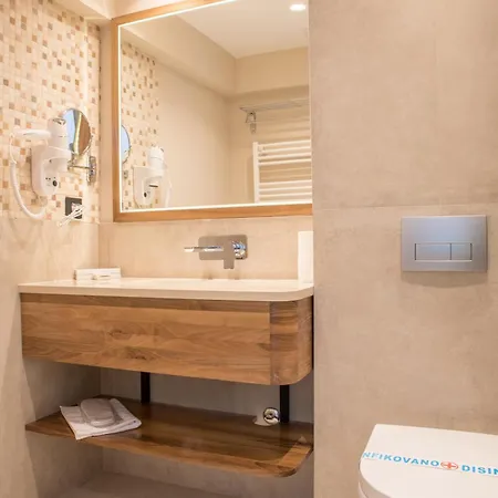 Emilia Lux Hotel