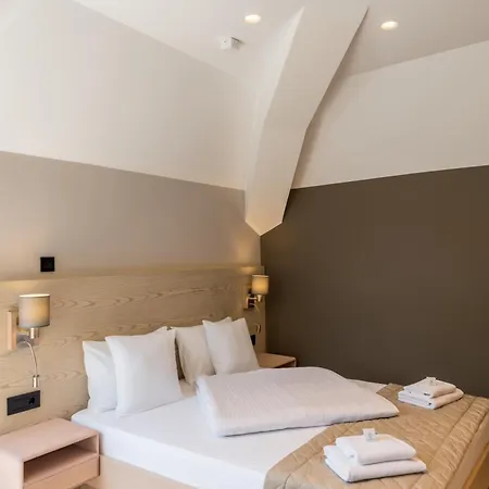 Emilia Lux ホテル Vrnjačka Banja